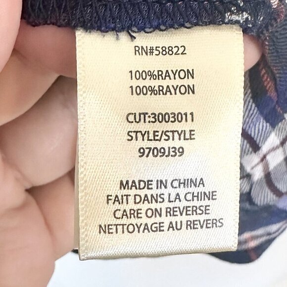 NWT Max Studio Plaid Button-Up Blouse - Size Small - Picture 4 of 6